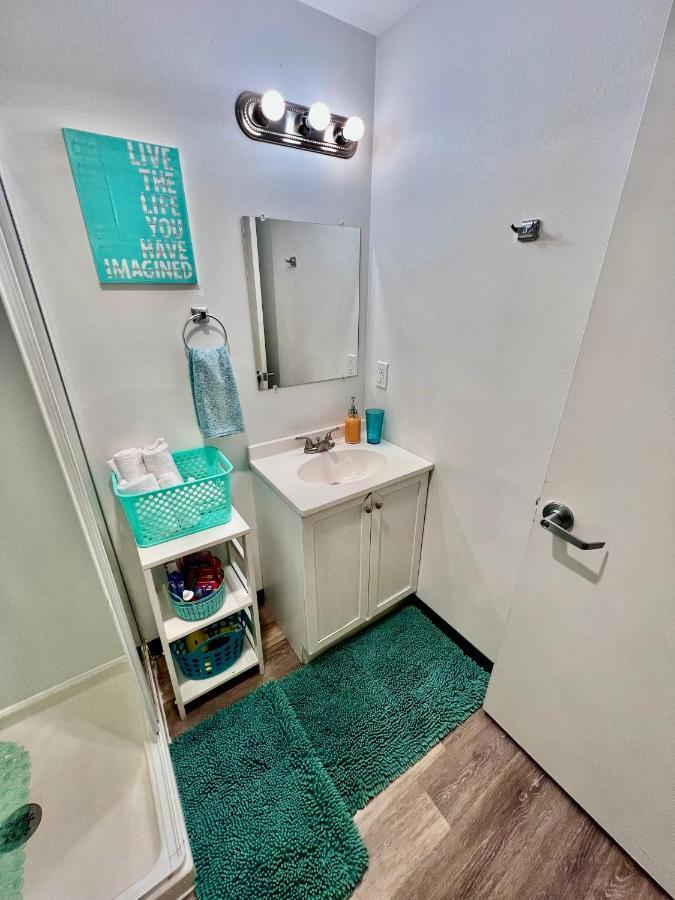 Micro Studio Apartment 10 Minutes Walk To University Of Washington Seattle Bagian luar foto
