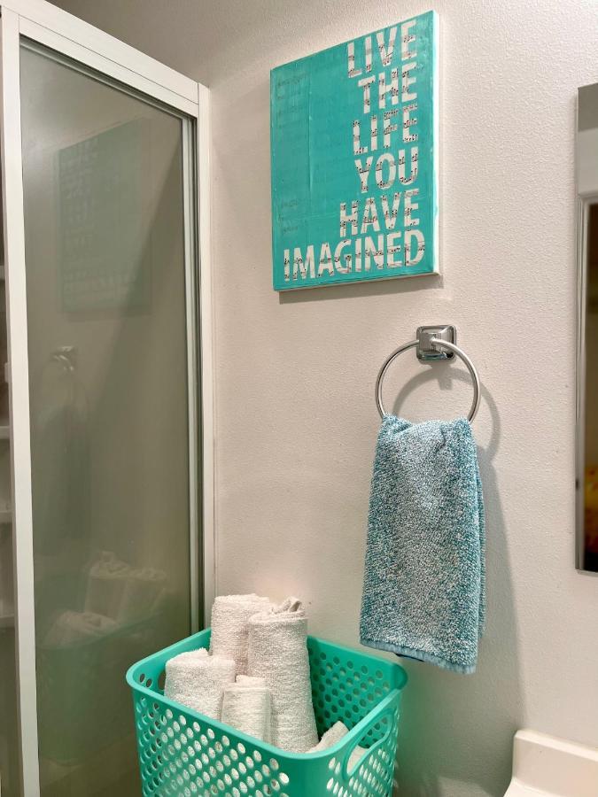 Micro Studio Apartment 10 Minutes Walk To University Of Washington Seattle Bagian luar foto