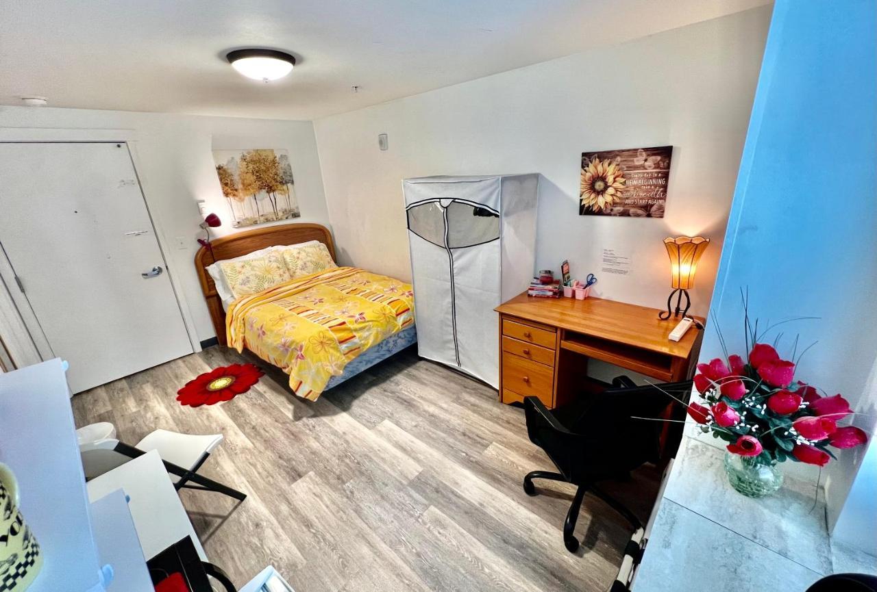 Micro Studio Apartment 10 Minutes Walk To University Of Washington Seattle Bagian luar foto