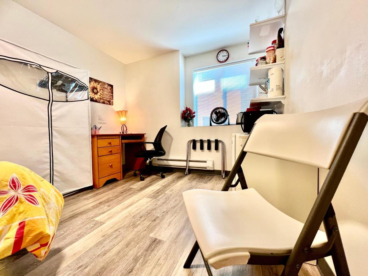 Micro Studio Apartment 10 Minutes Walk To University Of Washington Seattle Bagian luar foto