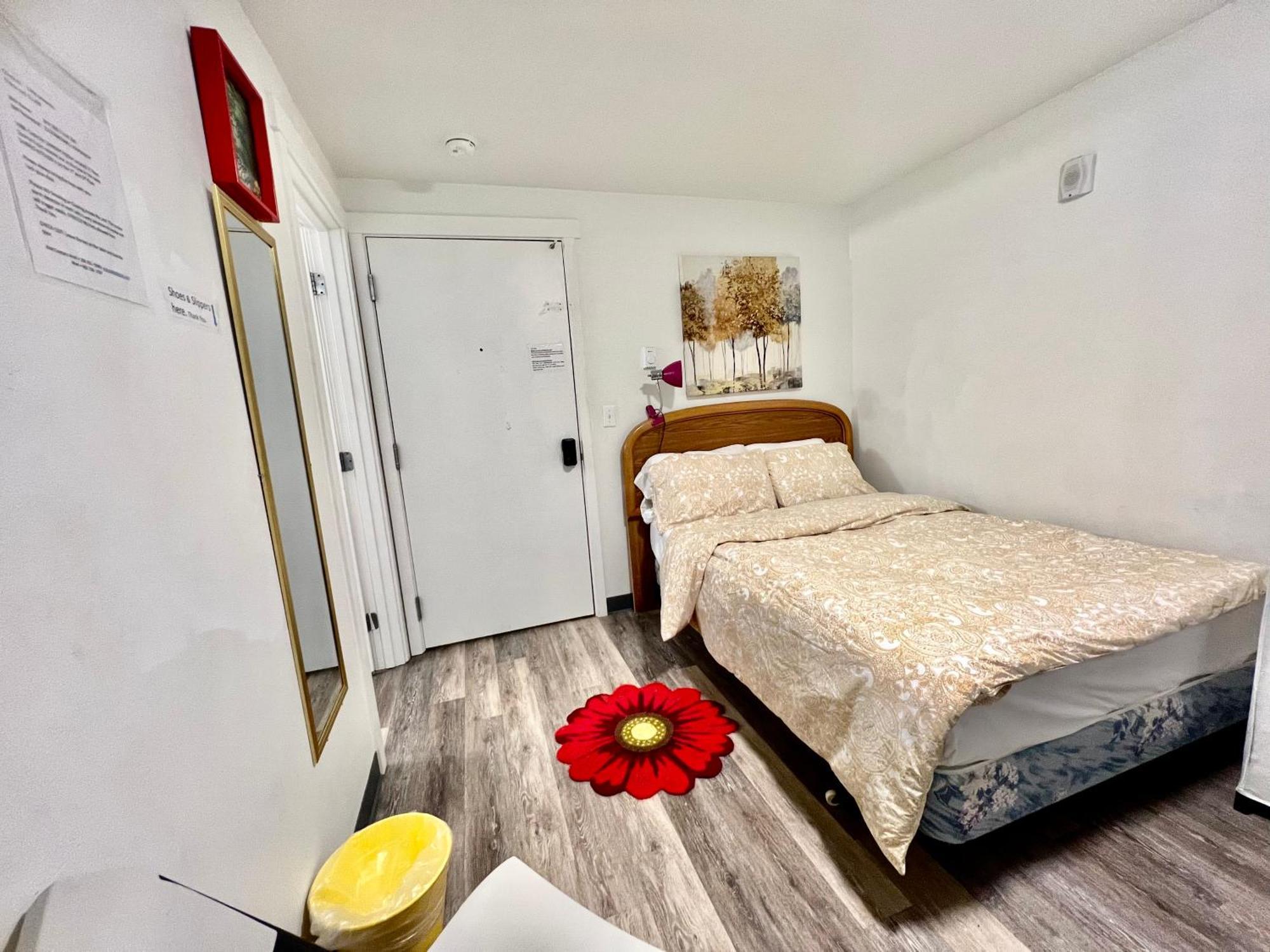 Micro Studio Apartment 10 Minutes Walk To University Of Washington Seattle Bagian luar foto